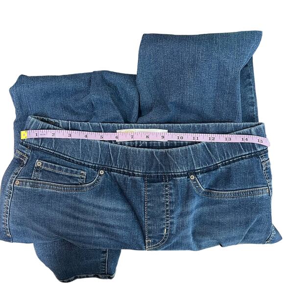 Levi's Strauss Signature Totally Shaping Pull On Skinny Womens Jeans Size Medium - Picture 9 of 11